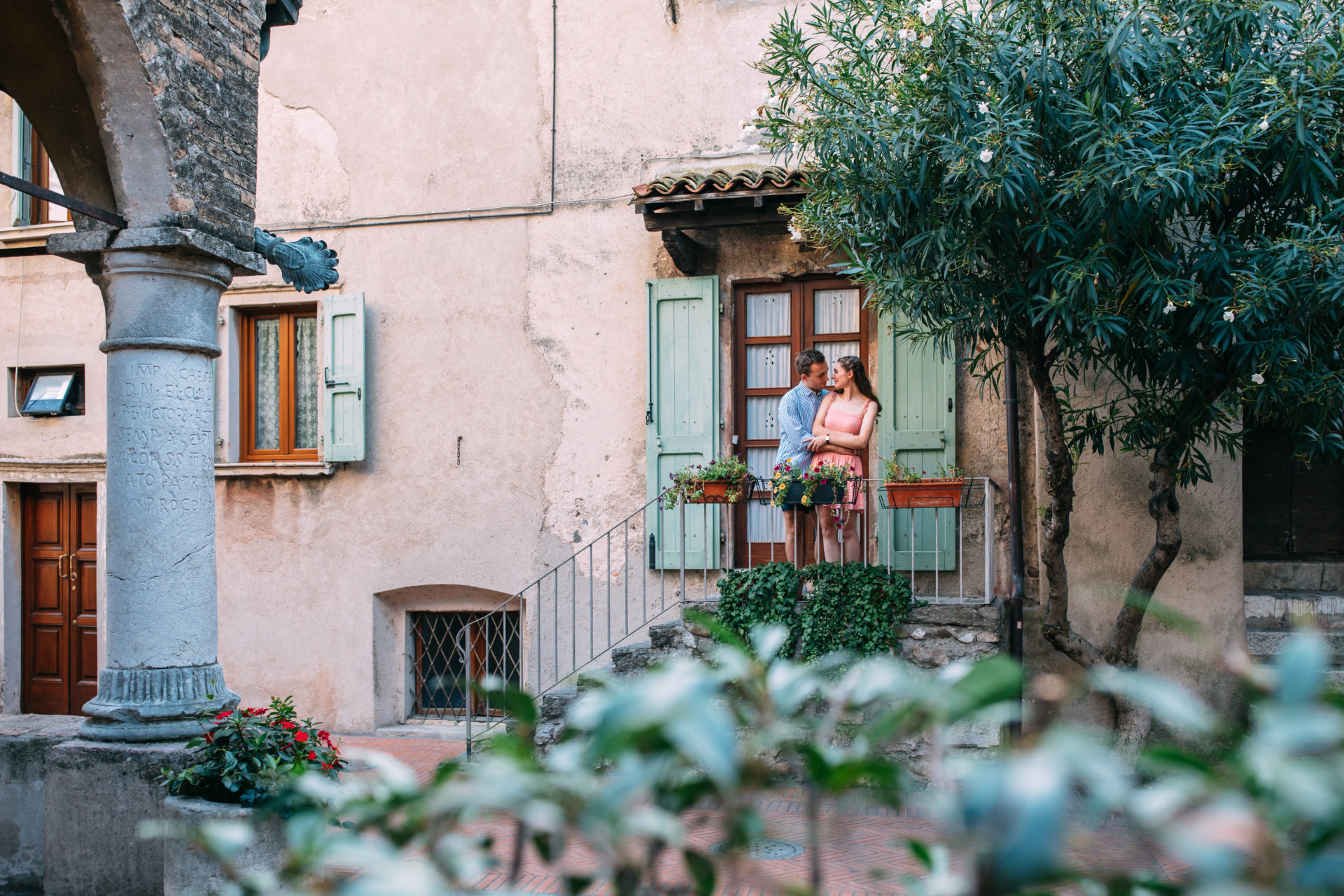Honeymoon photo shoot Lake Garda